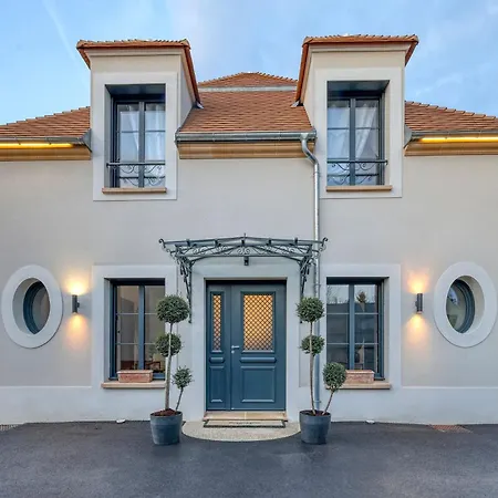 L'annexe Du Chateau *