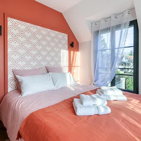 L'annexe Du Chateau *